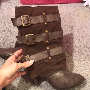 Brown and gold boot heels / booties over jeans